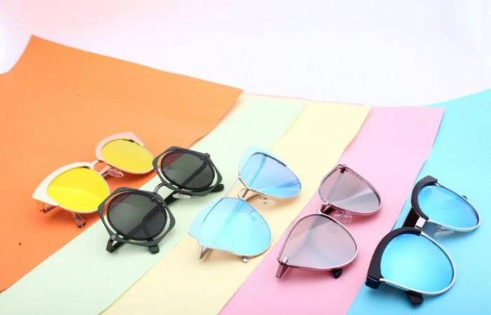 为什么出门要坚持戴太阳镜？